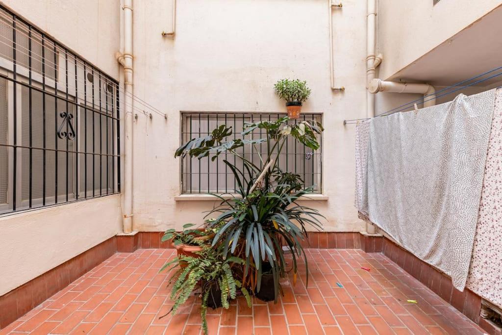 Amplio Piso Para Disfrutar Del Centro De Malaga Con Parking Gratuito Eksteriør billede